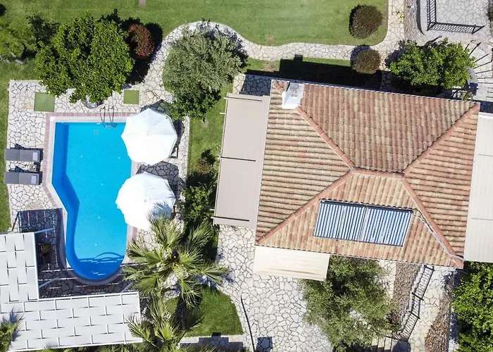 Goudis Tsoukaládhes