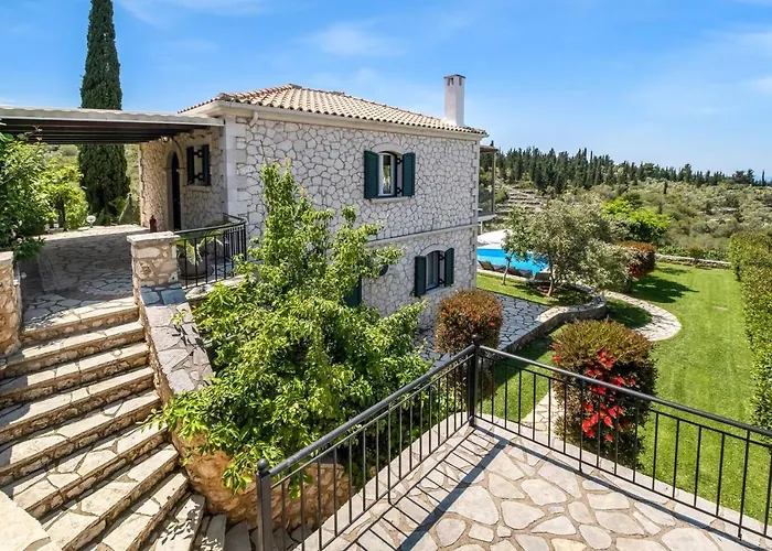 Goudis * Tsoukaladhes